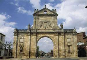 Arco de entrada a la Villa de Sahagun de Campos